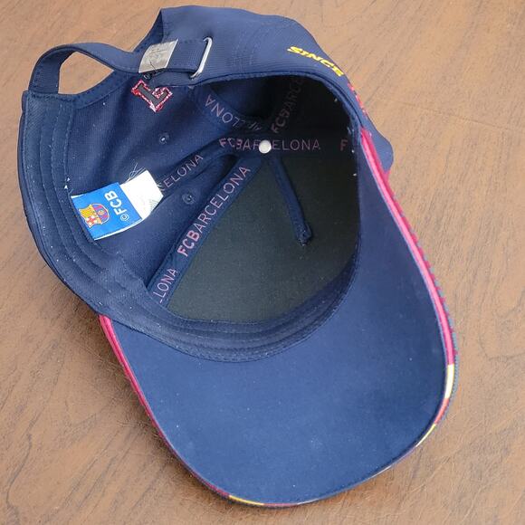 FC Barcelona Hat Cap Football Soccer FCB Red Maroon / Navy Blue, new, no tags - Picture 9 of 10
